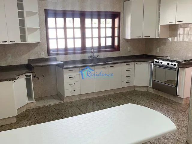 Sobrado com 445m² 4 quartos e 6 banheiros, à venda, no bairro Solar de Itamaracá em Indaiatuba
