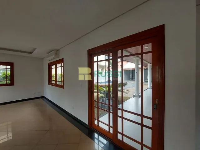 Sobrado com 650m² 4 quartos e 6 banheiros, à venda, no bairro Parque Residencial Aquarius em São José dos Campos