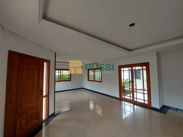 Sobrado com 650m² 4 quartos e 6 banheiros, à venda, no bairro Parque Residencial Aquarius em São José dos Campos