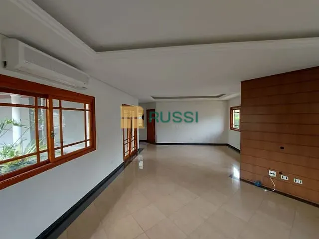 Sobrado com 650m² 4 quartos e 6 banheiros, à venda, no bairro Parque Residencial Aquarius em São José dos Campos