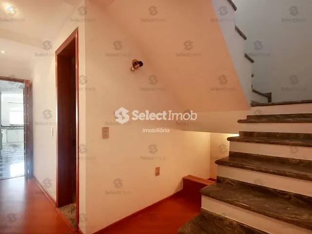 Sobrado com 327m² 3 quartos e 4 banheiros, à venda, no bairro Vila Pires em Santo André