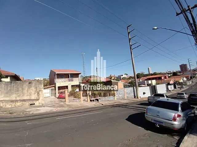 Sobrado com 1244m² 3 quartos e 2 banheiros, à venda, no bairro Uvaranas em Ponta Grossa