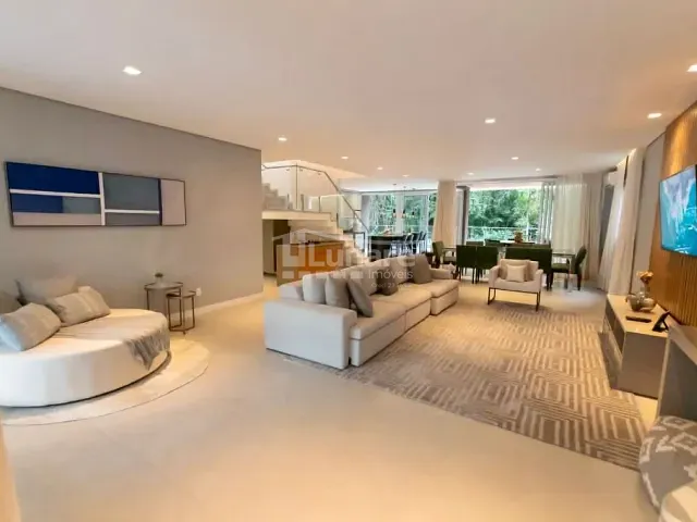 Sobrado com 495m² 5 quartos e 7 banheiros, à venda, no bairro Riviera de São Lourenço em Bertioga