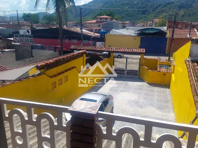 Sobrado com 144m² 2 quartos e 2 banheiros, à venda, no bairro Indaiá em Caraguatatuba
