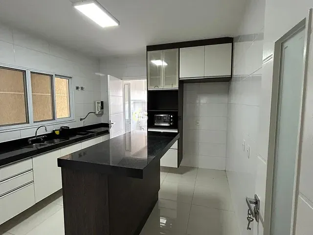 Sobrado 3 quartos e 5 banheiros, à venda, no bairro Água Fria em São Paulo