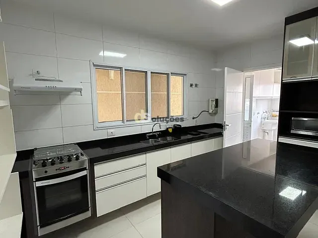 Sobrado 3 quartos e 5 banheiros, à venda, no bairro Água Fria em São Paulo