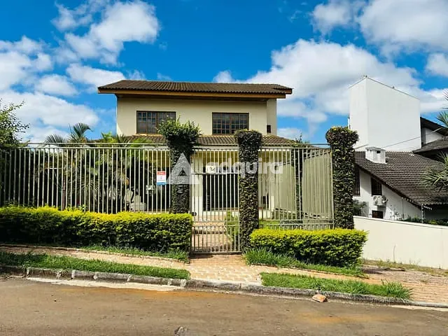 Sobrado com 495m² 3 quartos e 5 banheiros, à venda, no bairro Estrela em Ponta Grossa