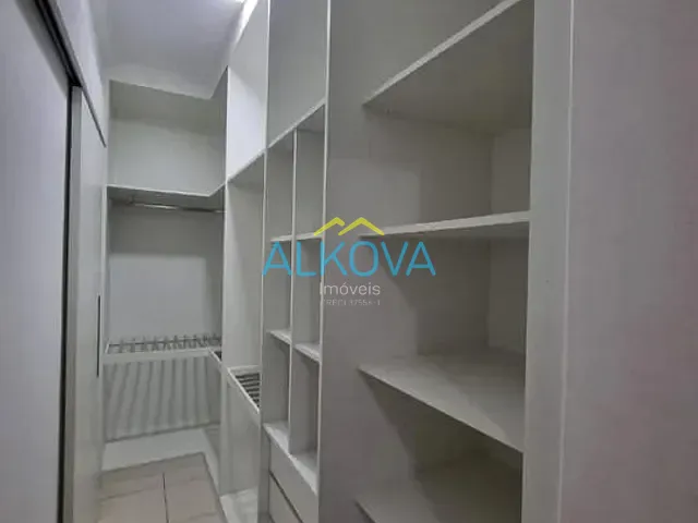 Sobrado com 360m² 5 quartos e 4 banheiros, à venda, no bairro Urbanova em São José dos Campos