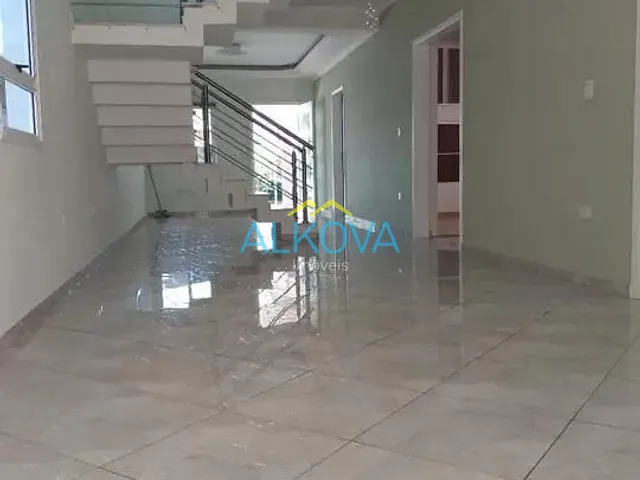 Sobrado com 360m² 5 quartos e 4 banheiros, à venda, no bairro Urbanova em São José dos Campos