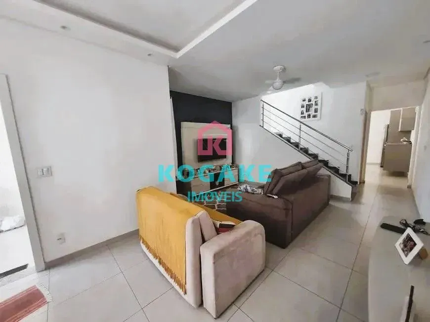 Sobrado, 3 quartos, 192 m² - Foto 4