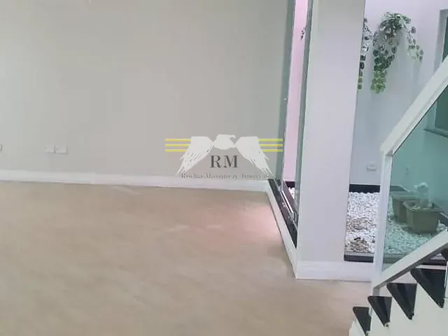 Sobrado com 240m² 4 quartos e 3 banheiros, à venda, no bairro Vila Talarico em São Paulo