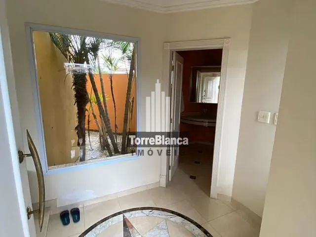 Sobrado com 391m² 4 quartos e 6 banheiros, à venda ou para alugar, no bairro Centro em Ponta Grossa