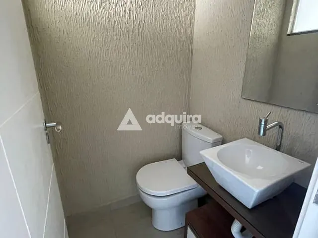 Sobrado 3 quartos e 3 banheiros, à venda, no bairro Estrela em Ponta Grossa