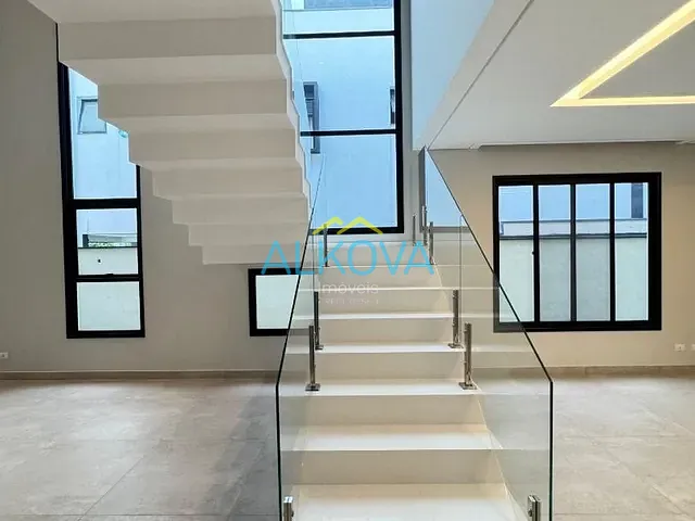 Sobrado com 450m² 5 quartos e 6 banheiros, à venda, no bairro Condomínio Residencial Alphaville II em São José dos Campos