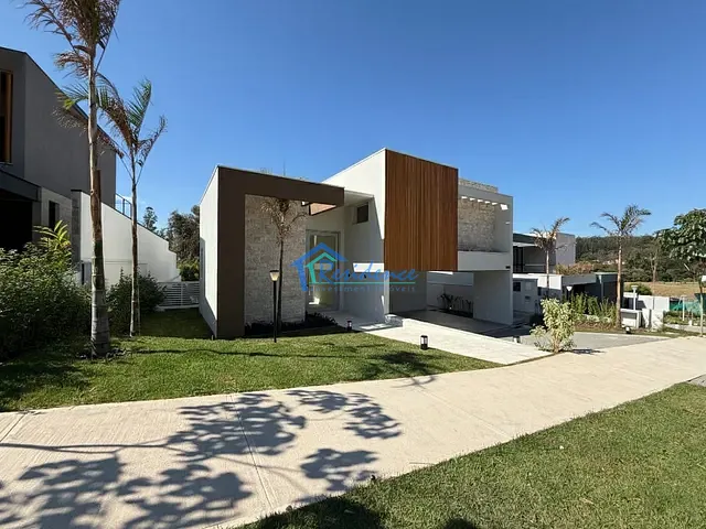 Sobrado com 556m² 4 quartos e 7 banheiros, à venda, no bairro Jardim Santa Rita em Indaiatuba