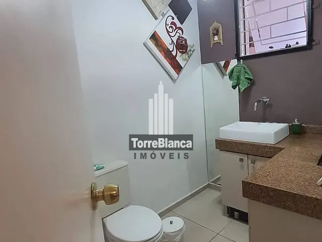 Sobrado com 170m² 3 quartos e 2 banheiros, à venda, no bairro Órfãs em Ponta Grossa