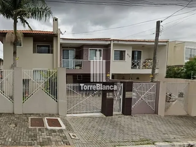 Sobrado com 170m² 3 quartos e 2 banheiros, à venda, no bairro Órfãs em Ponta Grossa
