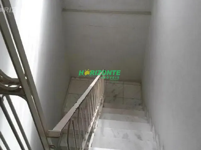 Sobrado com 275m² 4 quartos e 2 banheiros, à venda, no bairro Bosque dos Eucaliptos em São José dos Campos