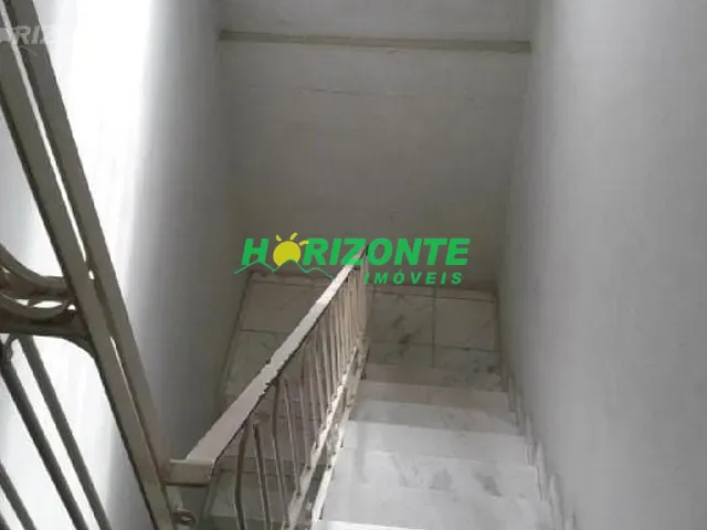 Sobrado com 275m² 4 quartos e 2 banheiros, à venda, no bairro Bosque dos Eucaliptos em São José dos Campos
