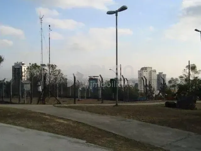 Sobrado 6 quartos e 5 banheiros, à venda, no bairro Jardim São Paulo(Zona Norte) em São Paulo