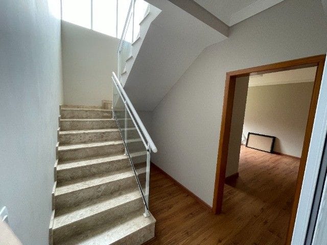 Foto do Sobrado - Sobrado com 4 dormitórios à venda, 338 m² por R$ 1.700.000,00 - Condomínio Residencial Jaguary - São José dos Campos/SP | INDEPENDENCE NEGOCIOS IMOBILIARIOS LTDA