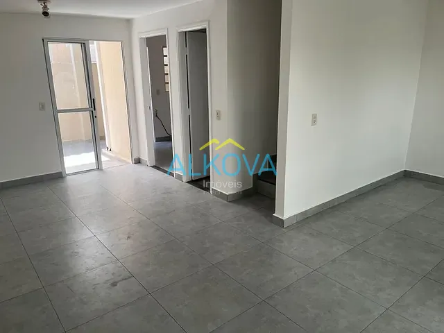 Sobrado com 109m² 3 quartos e 2 banheiros, à venda, no bairro Urbanova em São José dos Campos