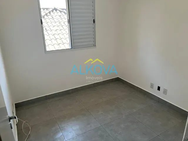 Sobrado com 109m² 3 quartos e 2 banheiros, à venda, no bairro Urbanova em São José dos Campos