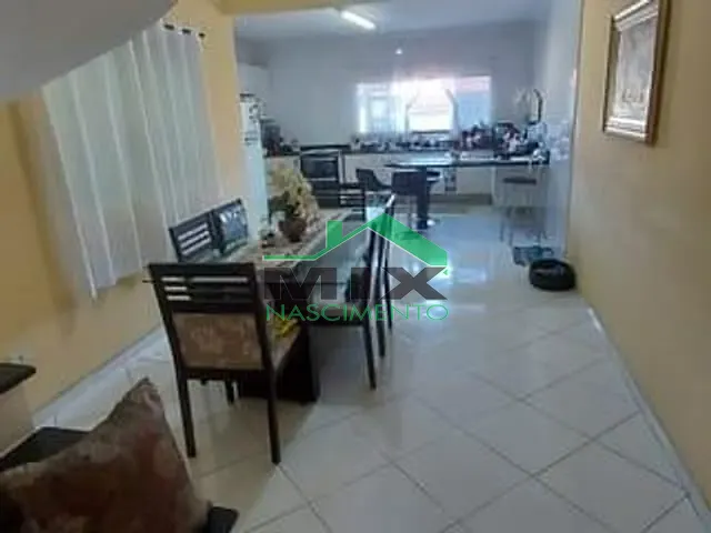 Sobrado com 286m² 3 quartos e 4 banheiros, à venda, no bairro Taboão em São Bernardo do Campo