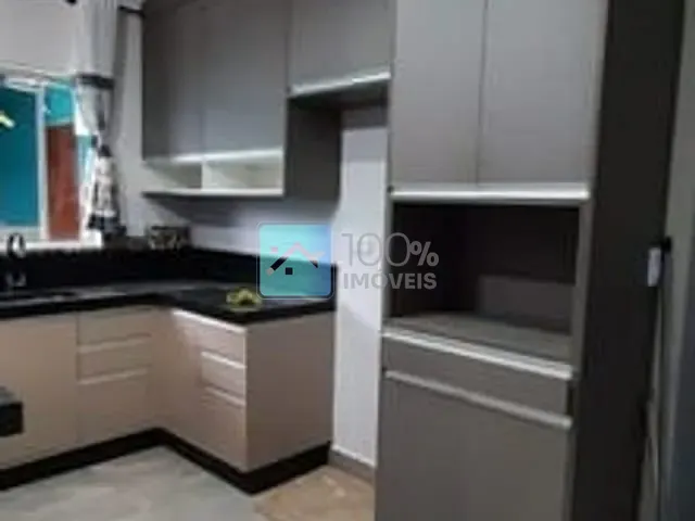 Sobrado com 250m² 5 quartos e 3 banheiros, à venda ou para alugar, no bairro Recanto dos Eucaliptos em São José dos Campos
