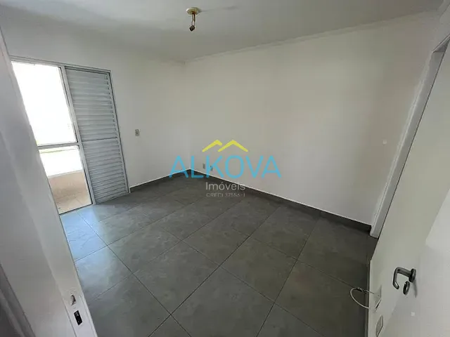 Sobrado com 149m² 3 quartos e 2 banheiros, à venda, no bairro Urbanova em São José dos Campos