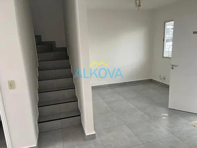 Sobrado com 149m² 3 quartos e 2 banheiros, à venda, no bairro Urbanova em São José dos Campos