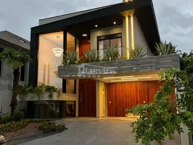 Sobrado com 440m² 6 quartos e 8 banheiros, à venda, no bairro Riviera de São Lourenço em Bertioga
