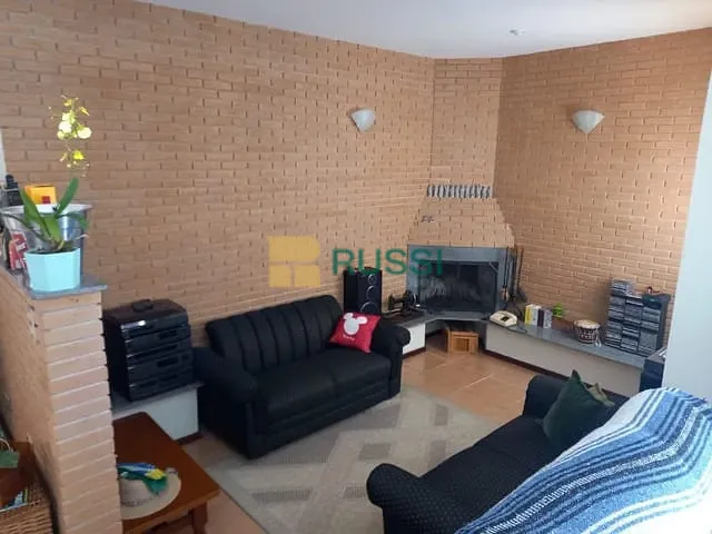 Sobrado com 450m² 4 quartos e 4 banheiros, à venda, no bairro Residencial Esplanada do Sol em São José dos Campos