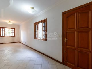 Foto do Sobrado-Sobrado para venda em Jardim Londrina com 2 quartos, sendo 2 suítes, 137m²