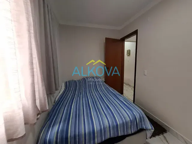 Sobrado com 125m² 2 quartos e 3 banheiros, à venda, no bairro Bosque dos Eucaliptos em São José dos Campos