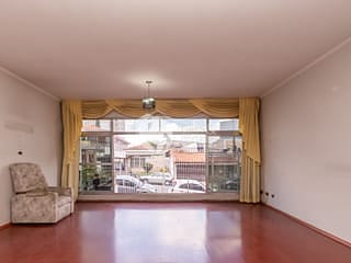 Foto do Sobrado-Sobrado para venda em Parque São Domingos com 4 quartos, sendo 1 suíte, 200m²