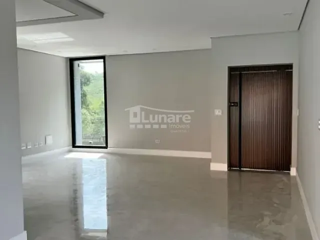 Sobrado com 360m² 3 quartos e 4 banheiros, à venda, no bairro Cézar de Souza em Mogi das Cruzes