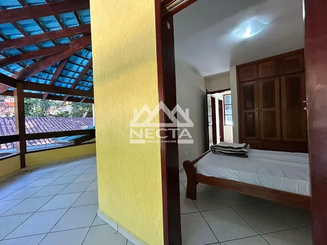 Sobrado com 378m² 5 quartos e 5 banheiros, à venda, no bairro Park Imperial em Caraguatatuba