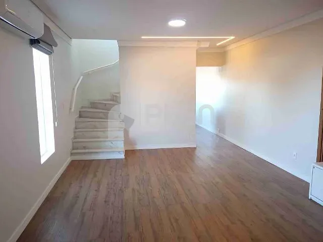 Sobrado 3 quartos e 4 banheiros, para alugar, no bairro Vila Irmãos Arnoni em São Paulo