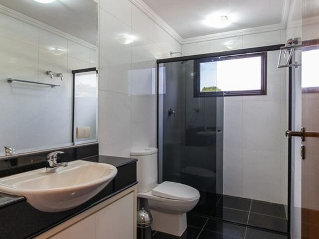 Sobrado com 247m² 4 quartos e 4 banheiros, à venda, no bairro Planalto Paulista em São Paulo
