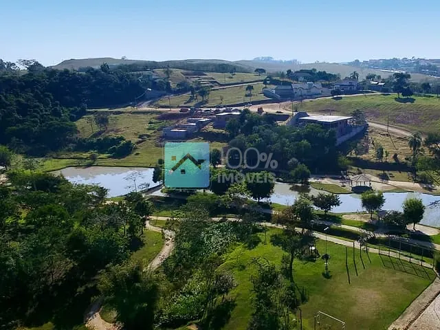 Sobrado com 1200m² 5 quartos e 6 banheiros, à venda, no bairro Condomínio Parque Vale dos Lagos em Jacareí