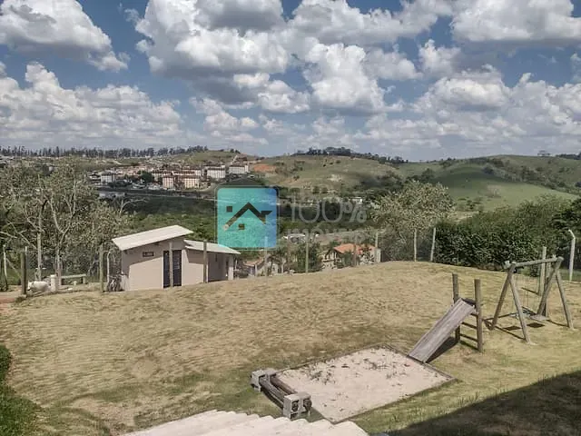 Sobrado com 1200m² 5 quartos e 6 banheiros, à venda, no bairro Condomínio Parque Vale dos Lagos em Jacareí