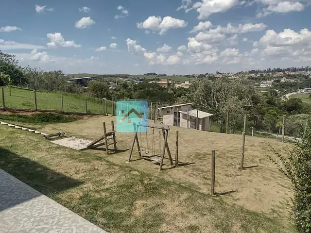 Sobrado com 1200m² 5 quartos e 6 banheiros, à venda, no bairro Condomínio Parque Vale dos Lagos em Jacareí