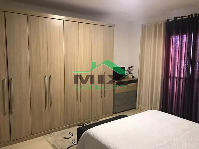 Sobrado com 205m² 3 quartos e 4 banheiros, à venda, no bairro Demarchi em São Bernardo do Campo