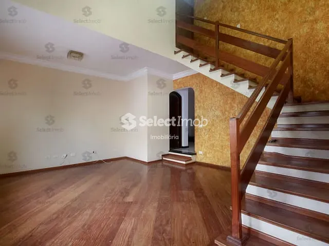 Sobrado com 420m² 3 quartos e 4 banheiros, à venda, no bairro Jardim São Jorge do Guapituba em Mauá