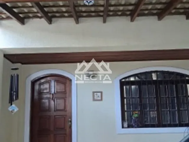 Sobrado com 116m² 2 quartos e 2 banheiros, à venda, no bairro Prainha em Caraguatatuba