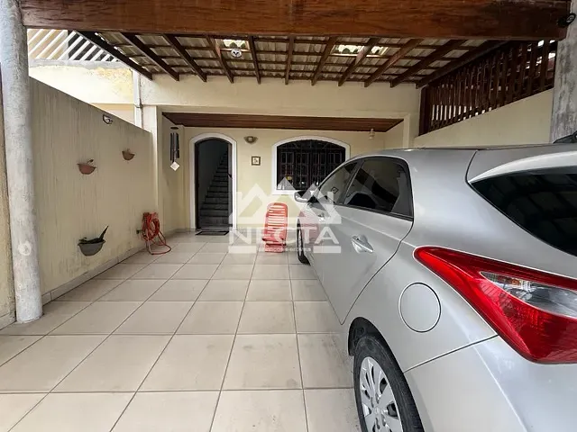 Sobrado com 116m² 2 quartos e 2 banheiros, à venda, no bairro Prainha em Caraguatatuba