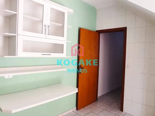 Sobrado com 125m² 3 quartos e 2 banheiros, à venda, no bairro Jardim das Indústrias em São José Dos Campos