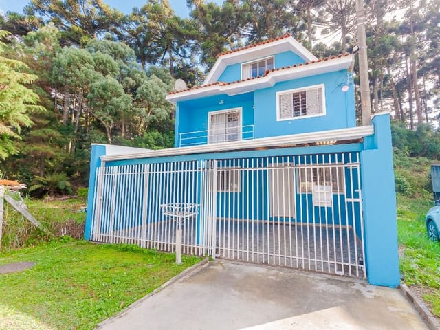 Sobrado com 140m² 3 quartos e 2 banheiros, à venda, no bairro Loteamento Marinoni em Almirante Tamandaré