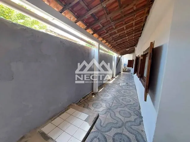 Sobrado 3 quartos e 2 banheiros, à venda, no bairro Varadouro em São Sebastião